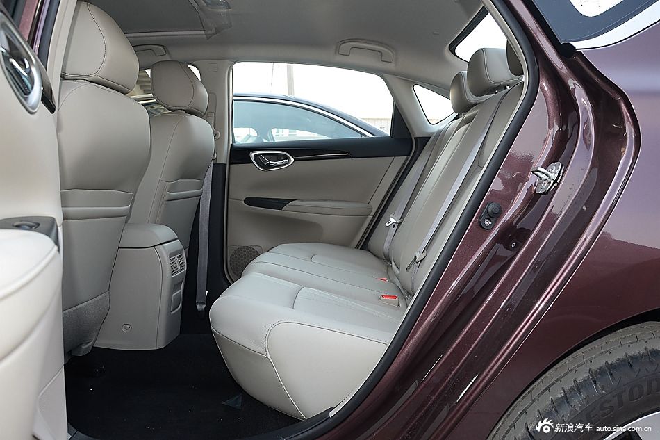 2016款轩逸1.8L自动XV智尊版