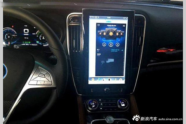比亚迪秦插电式混动版内饰曝光
