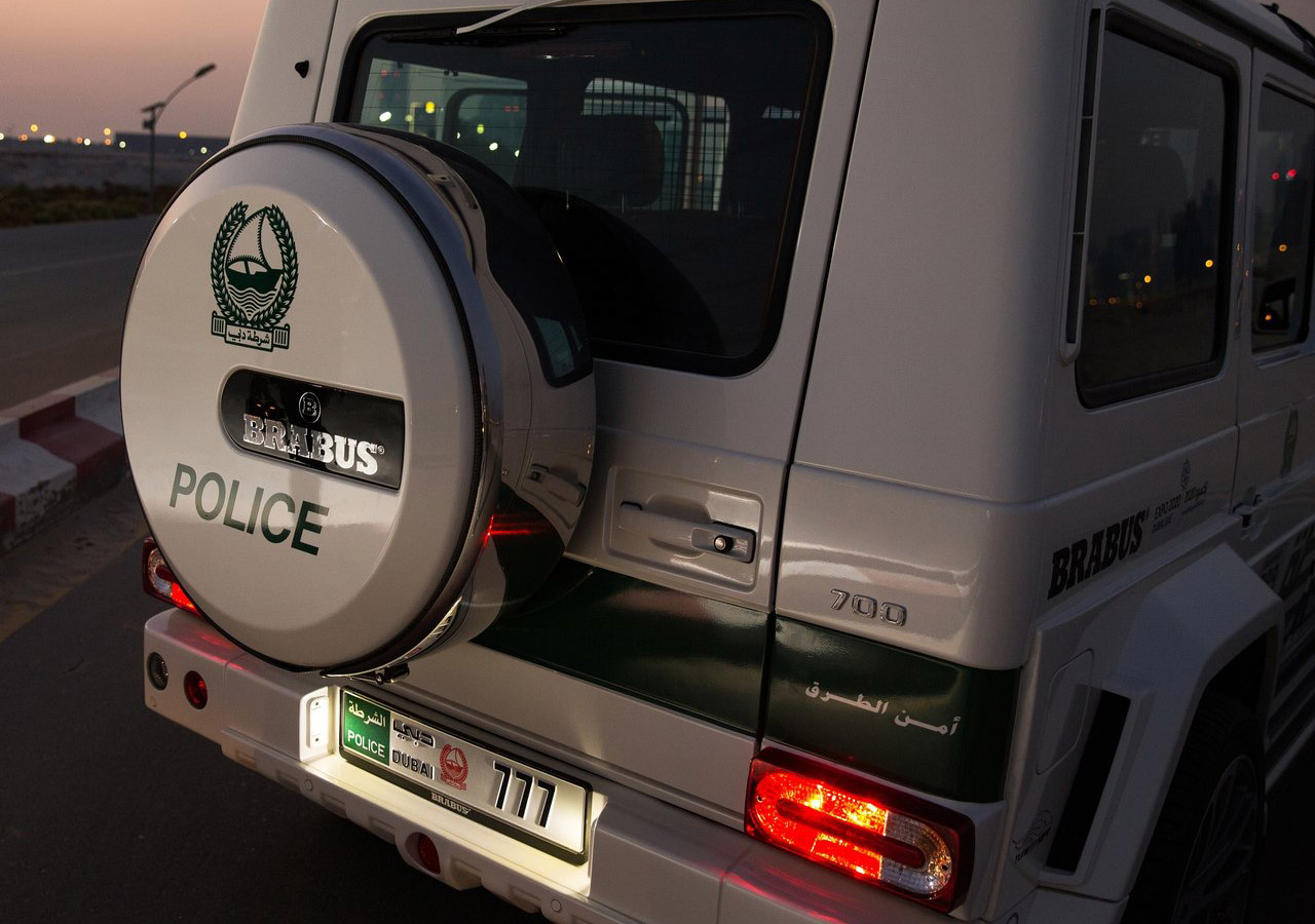 执法官 巴博斯迪拜警车图赏