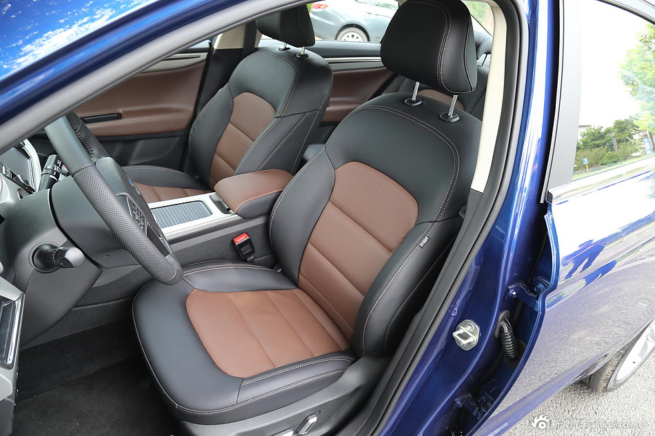 2017款吉利帝豪GL 1.3T自动尊贵型