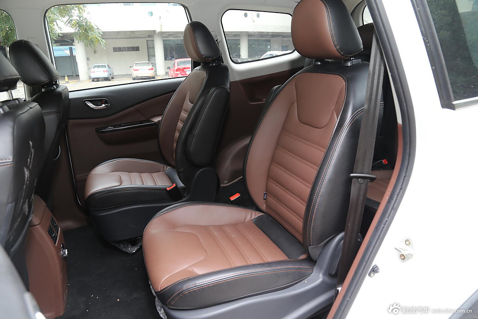 2016款风行SX6 1.6L自动尊享型