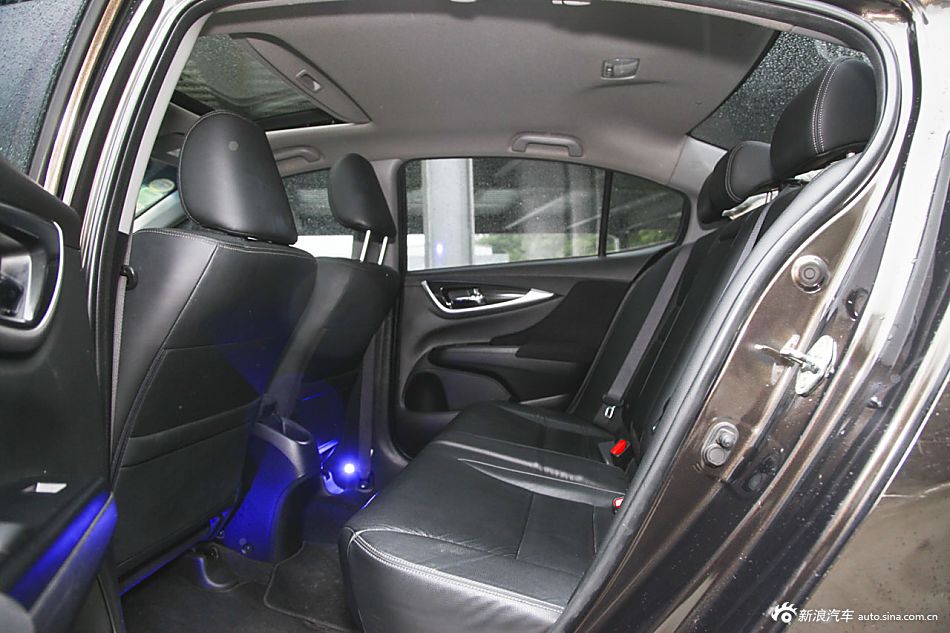 2013款凌派1.8L自动旗舰版