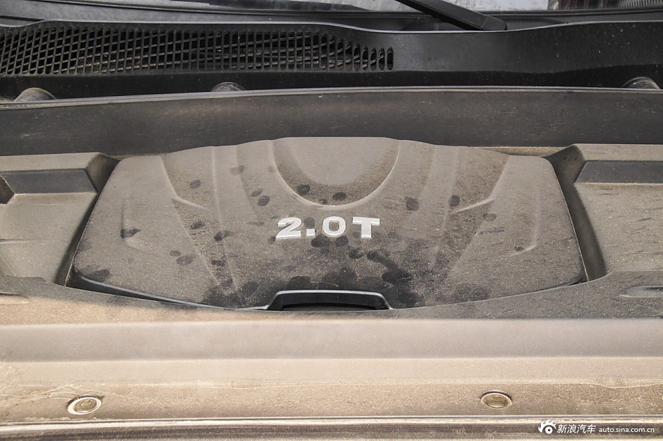 2015款陆风X7 2.0T自动全景旗舰版