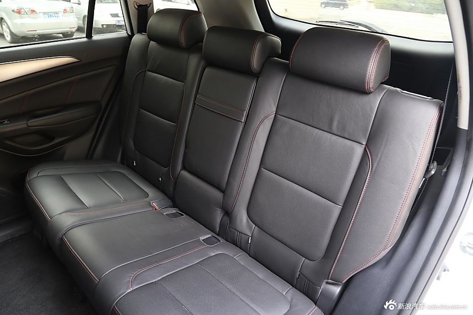 2015款长安CS75 1.8T自动四驱尊贵版