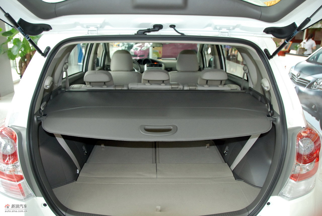 2011款丰田逸致_逸致空间图片6601476_汽车图库_新浪汽车_新浪网