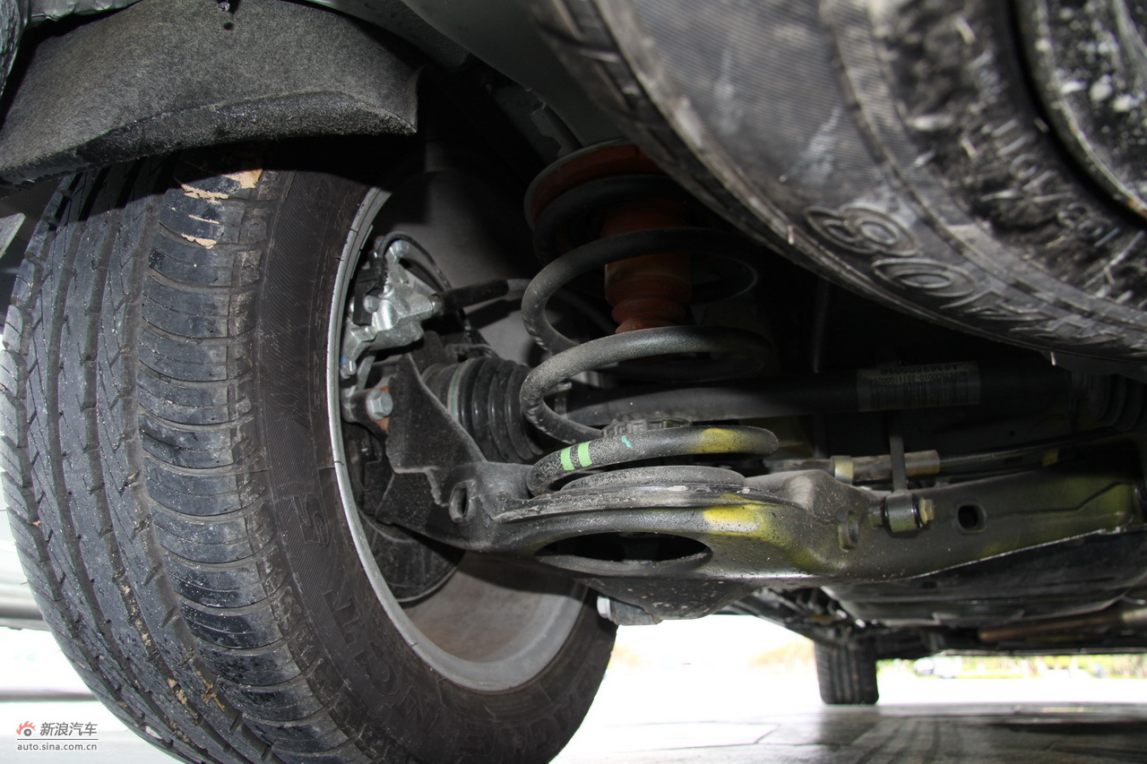 2011款奔驰唯雅诺_唯雅诺底盘图片6041490_汽车图库_新浪汽车_新浪网