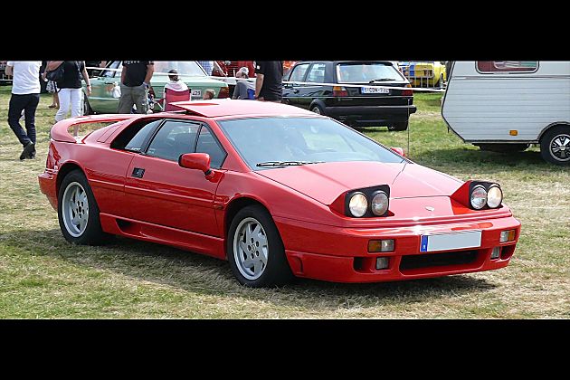 路特斯esprit从1976年一直生产至2004年.