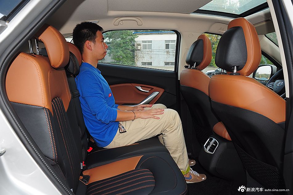 2015款DX7 1.5T自动豪华型