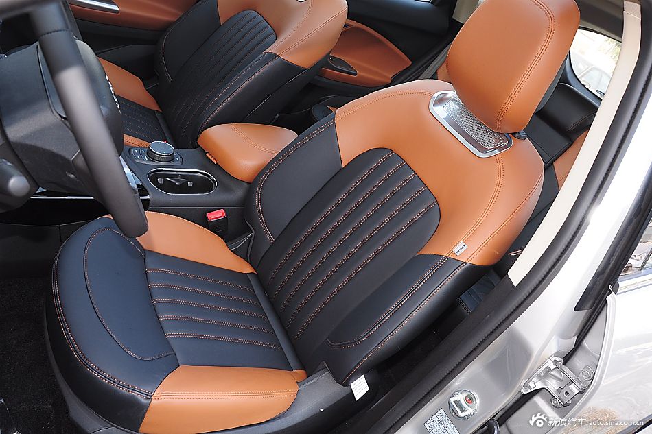 2015款DX7 1.5T自动豪华型