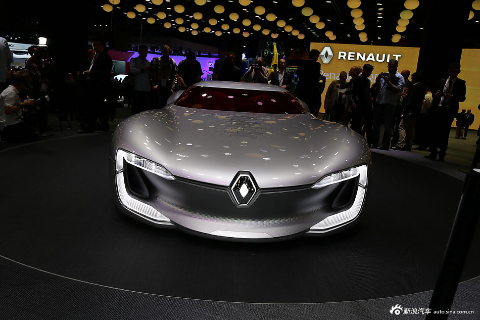 雷诺汽车的打开方式全新概念车TREZOR