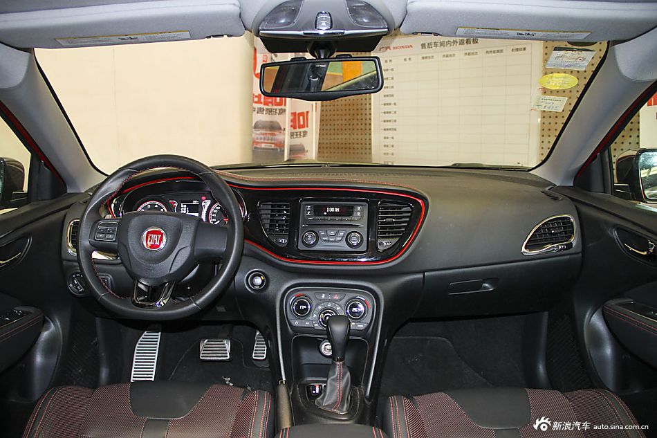 2014款菲亚特致悦1.4T自动运动版