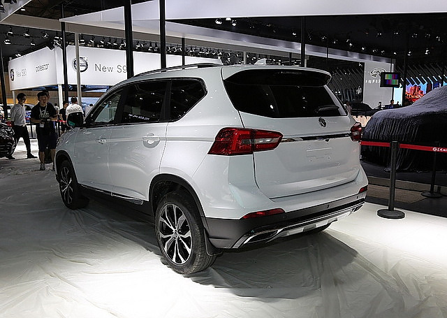 全新景逸X5离地间隙达200mm