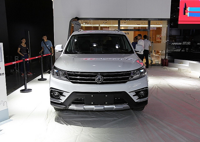 全新景逸X5离地间隙达200mm