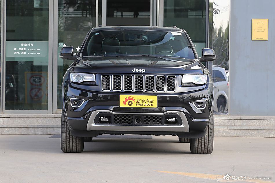 2016款大切诺基3.6L自动豪华导航版