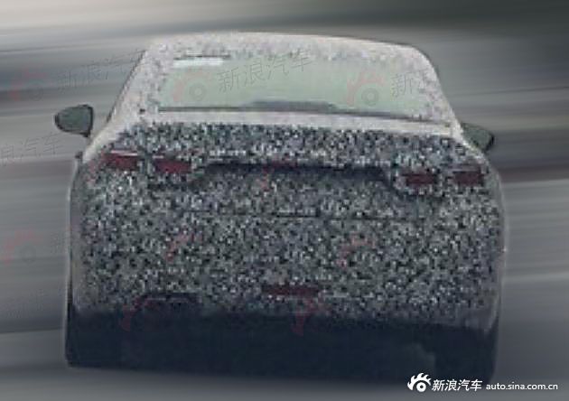 全新C6谍照