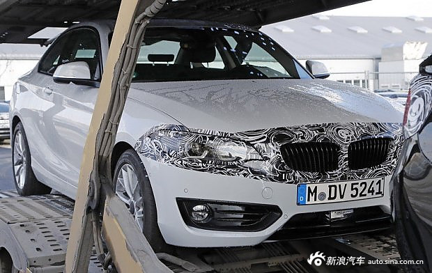 宝马2系谍照