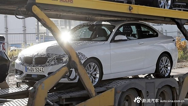 宝马2系谍照