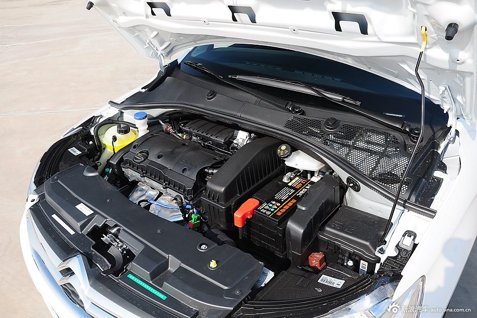 2015款爱丽舍质尚版1.6L手动时尚型