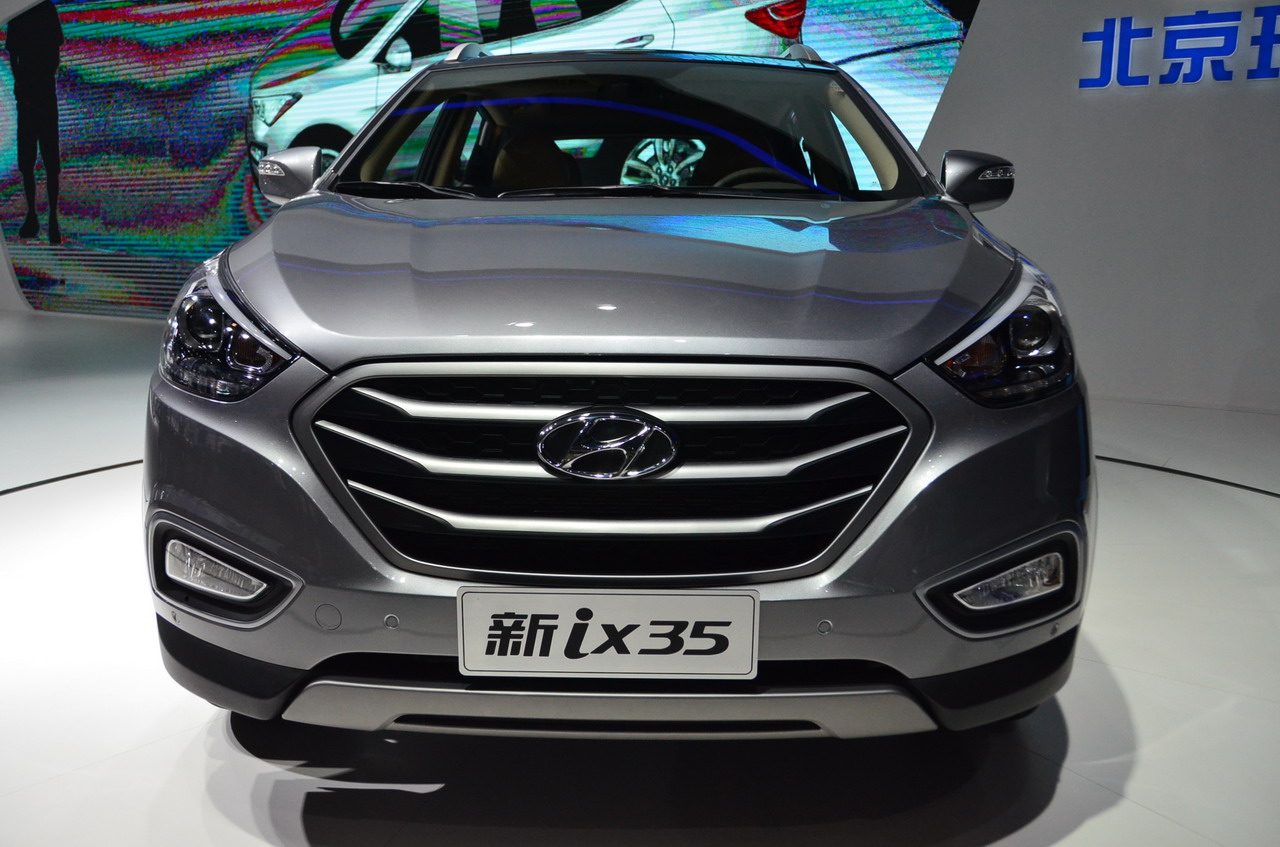 2013款北京现代ix35 2.4glx自动四驱领先版 国v