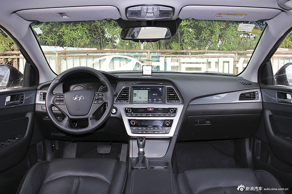 2015款索纳塔九 2.4L自动 TOP旗舰型