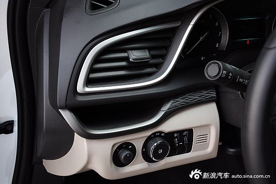 2015款英朗15N自动精英型