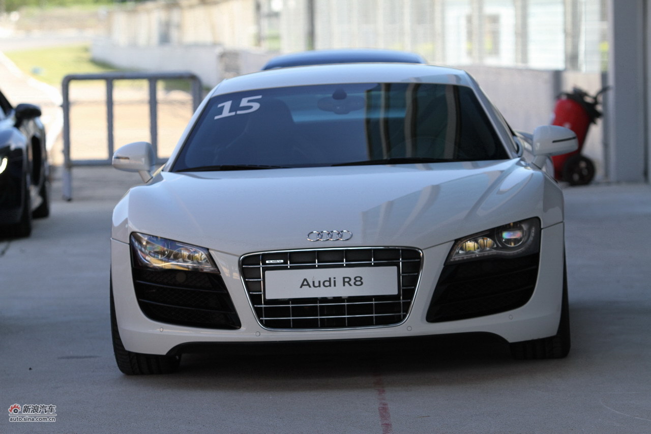 2010款奥迪r8 coupe v10 5.2l fsi quattro