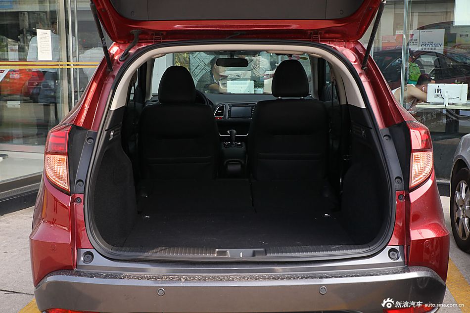 2015款缤智1.8L CVT四驱旗舰型