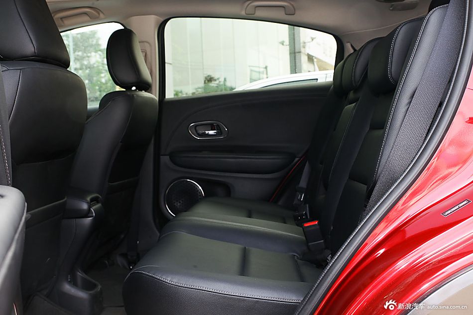 2015款缤智1.8L CVT四驱旗舰型