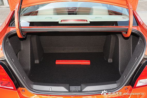 2015款3 1.3L AMT理想版