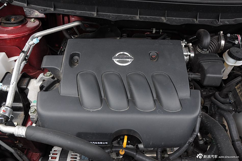 2015款东风风度MX6 2.0L CVT两驱梦想版