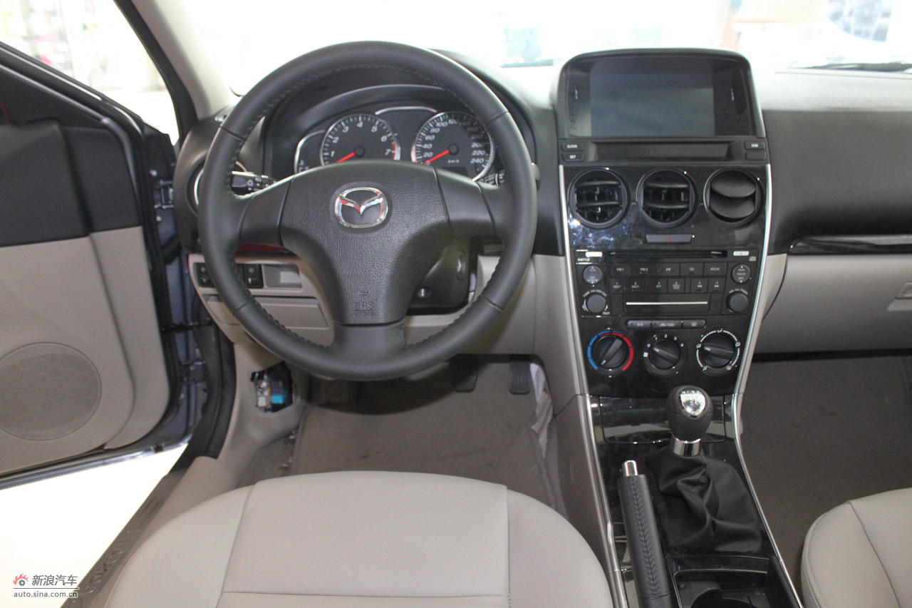 内饰部分及细节_马自达6内饰图片2502036_汽车图库_新浪汽车_新浪网