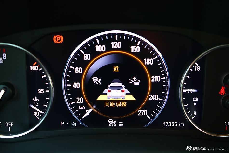 2016款昂科威28T自动四驱全能运动旗舰型