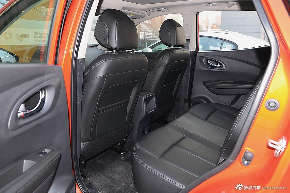 2016款科雷嘉2.0L自动四驱至尊版