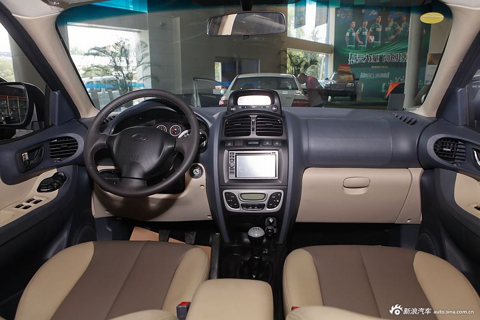 2013款圣达菲1.8T自动两驱天窗版