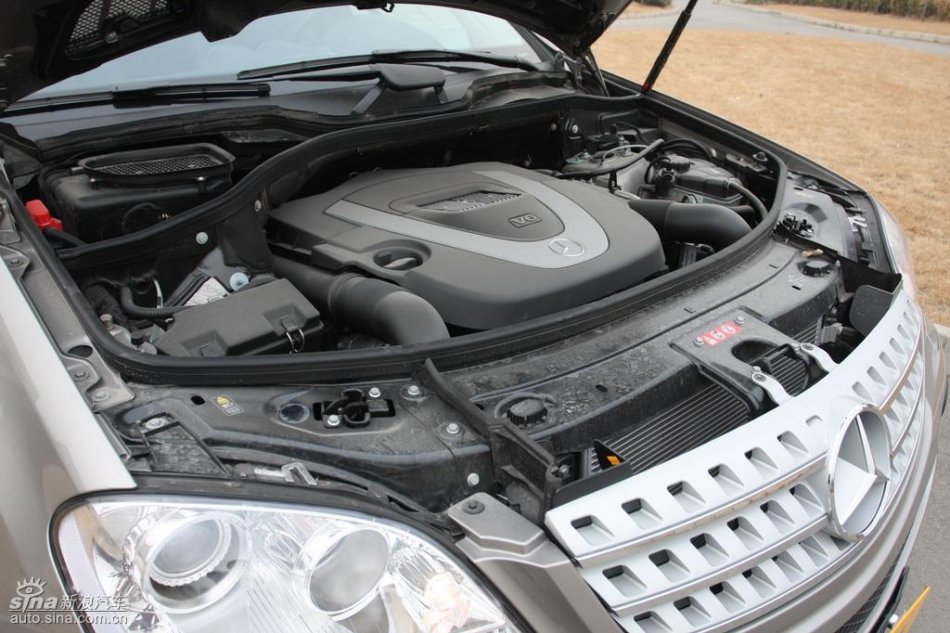 奔驰ml350实拍图