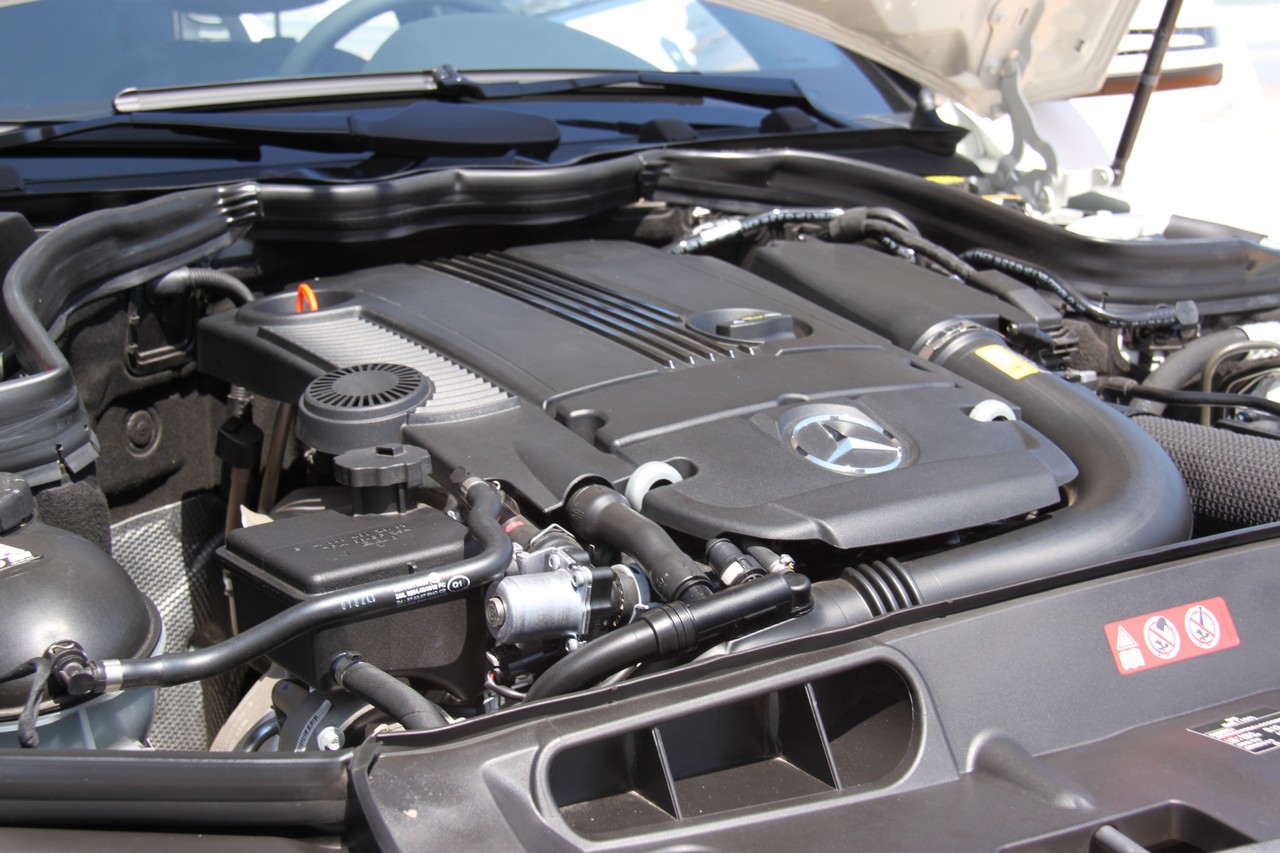 奔驰c200cgi旅行版发动机_进口奔驰c级旅行轿车图片_汽车图库_新浪