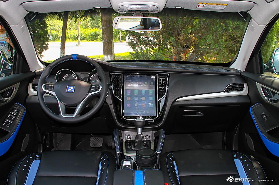 2016款众泰SR7 1.5T自动星光限量版