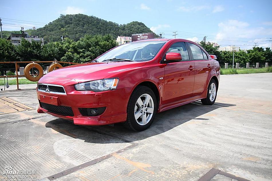 东南三菱lancer ex外观实拍图