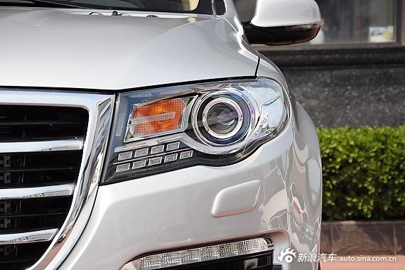 2015款哈弗H8 2.0T两驱豪华型