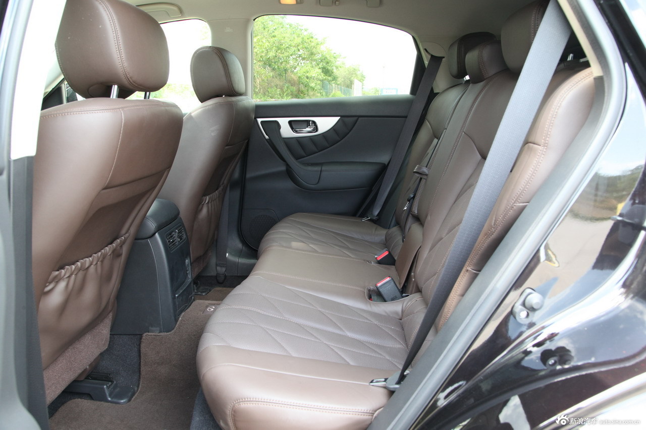 英菲尼迪fx35实拍图