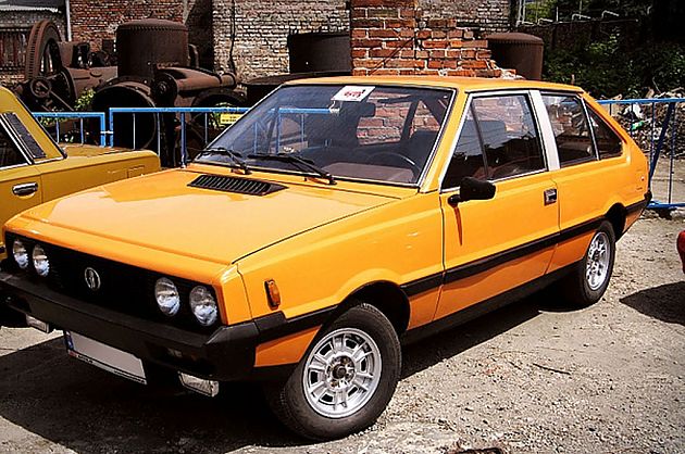 波罗乃兹汽车是一个来自波兰的汽车品牌,polonez这个名字,正是演变自