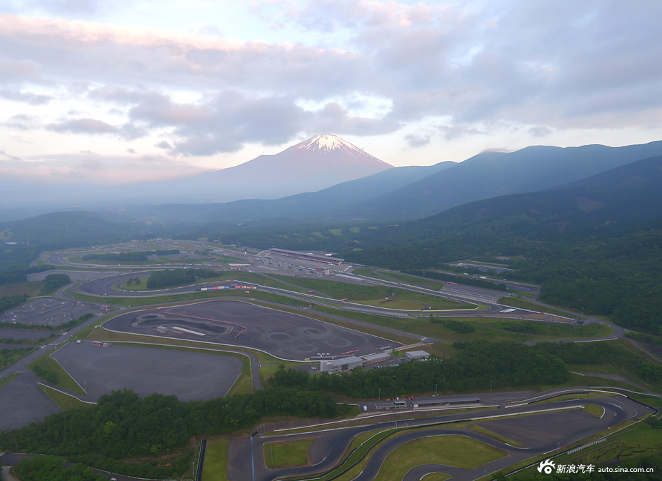 体验雷克萨斯F系列