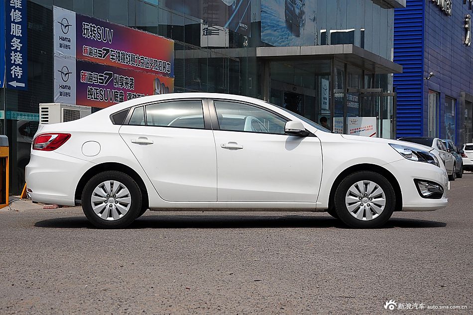 2015款海马福美来1.6L手动风尚型