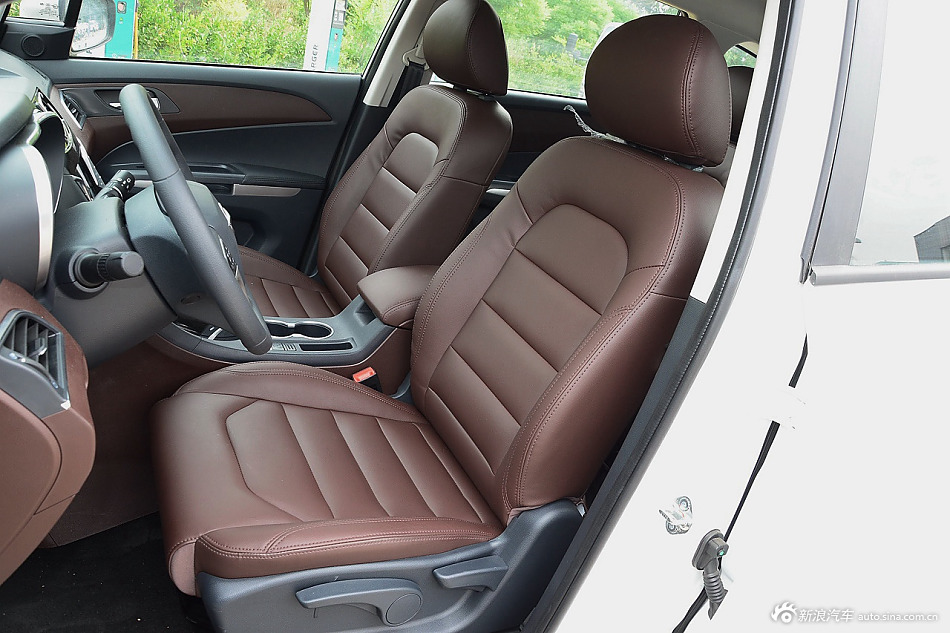 2016款海马V70 1.5T自动适·享型 6座