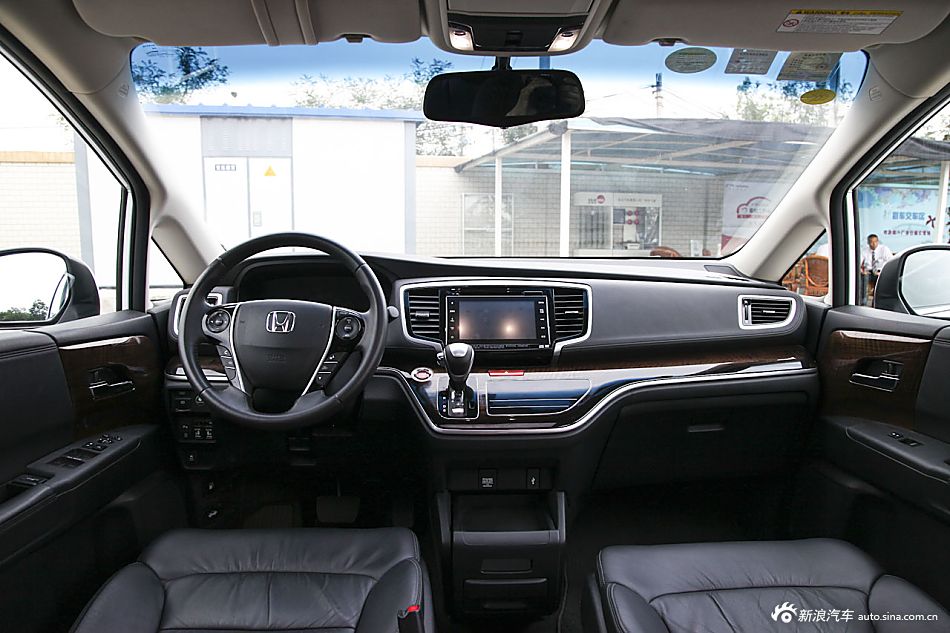 2015款奥德赛2.4L自动至尊版