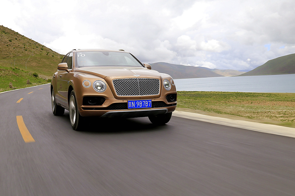 添越 2016款 6.0T 标准版