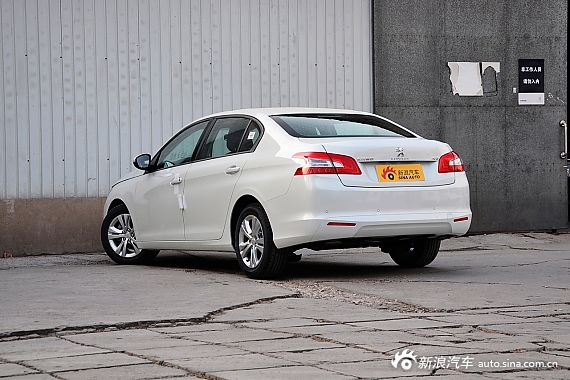 2014款标致408 1.8L手动领先版