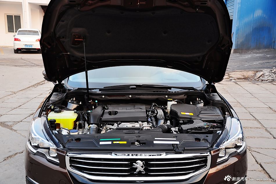 2015款东风标致508自动旗舰版