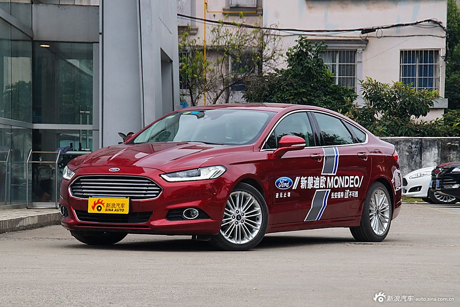 2013款蒙迪欧 2.0T自动240旗舰型