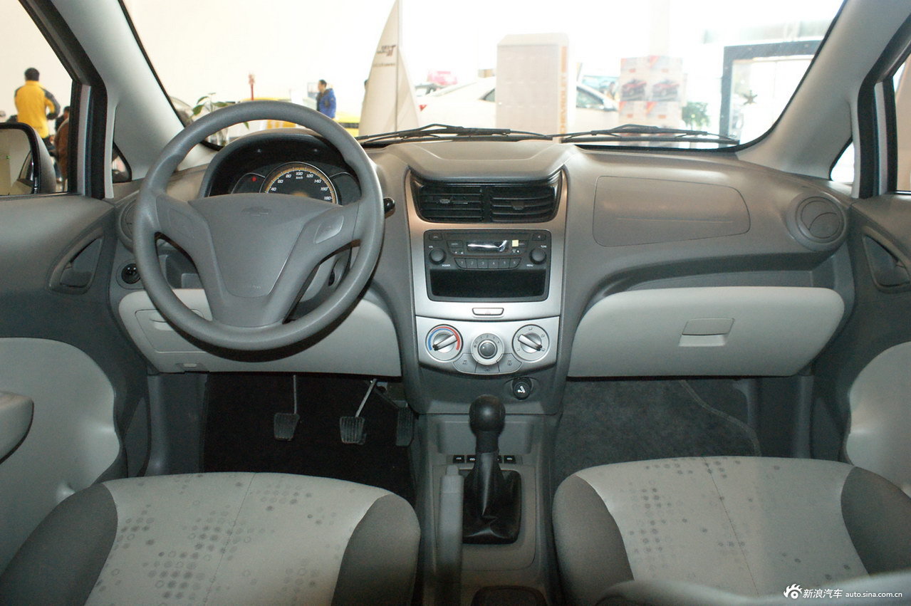 2012款新赛欧三厢_赛欧内饰图片24132317_汽车图库_新浪汽车_新浪网